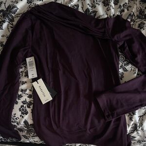 New with tags Aritzia Contour Top